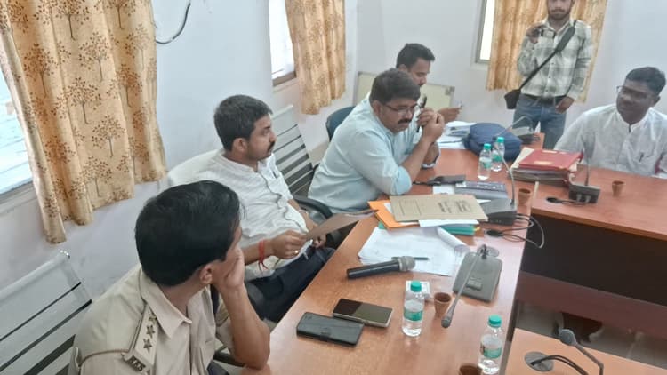 शराबबंदी कानून के तहत जब्त 104 वाहनों की नीलामी, सरकार को मिला 19 लाख का राजस्व