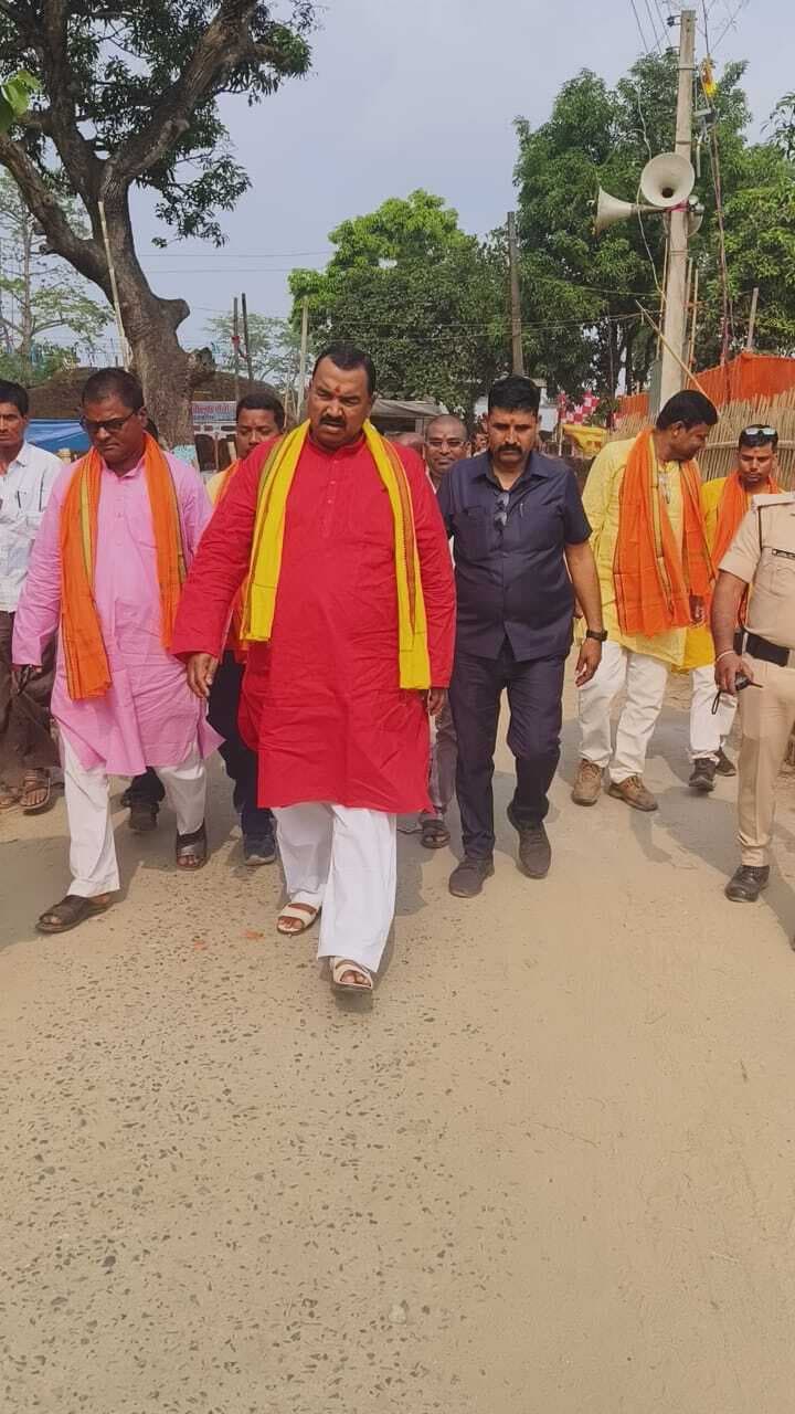 अष्टयाम को लेकर निकाली कलश यात्रा