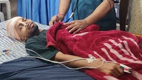 sitamarhi news: बैरगनिया में पूजा मटकोर का भोज खाकर लौट रहे युवक को मारी गोली, हालत गंभीर