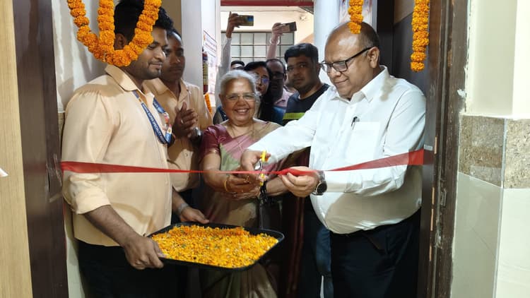 सूर्या सुपर स्पेशिएलिटी अस्पताल में 14 लोगों ने किया रक्तदान