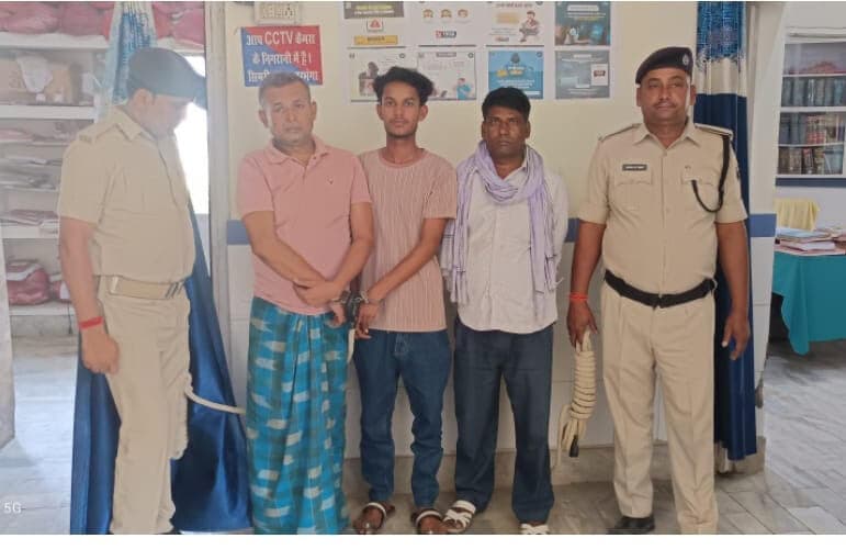 Darbhanga News: बरात में डीजे बजाने को लेकर अरई में दो पक्षों में रोड़ेबाजी, कई जख्मी