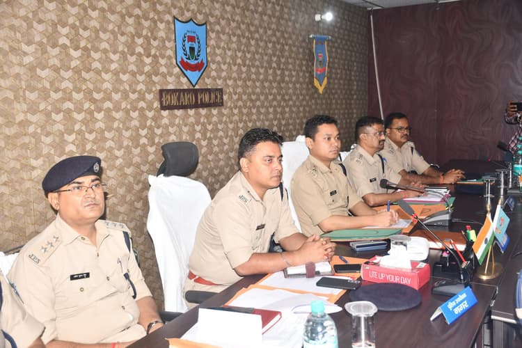 Bokaro News : कार्य में शिथिलता बरतनेवाले पुलिस अधिकारियों पर होगी कार्रवाई : एसपी
