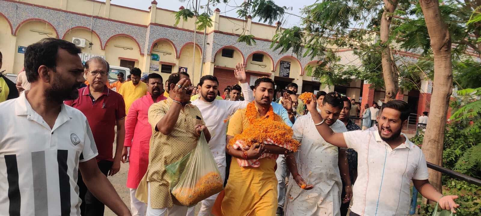 Bhagalpur news खाटू श्याम की आलोकित छवि के शीश का किया स्वागत