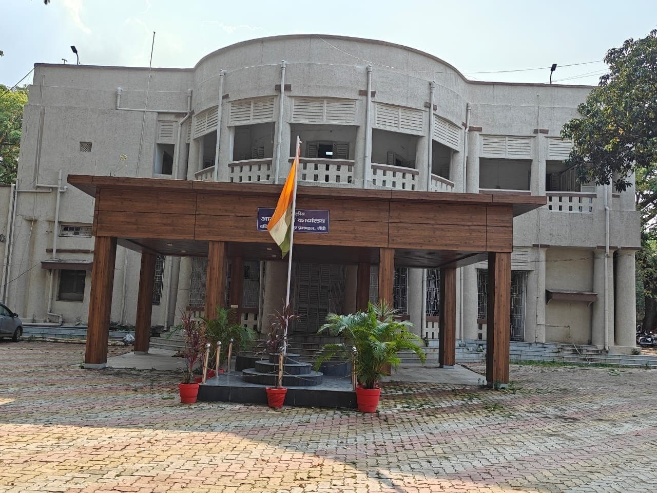 ranchi news : 175 साल पुराने कमिश्नर हाउस से झांक रहा रांची का अतीत