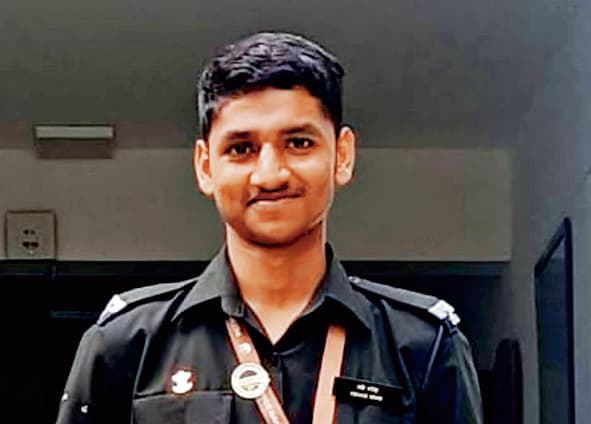 यूपीएससी: एनडीए परीक्षा में बीरभूम के इमोन ने किया टॉप