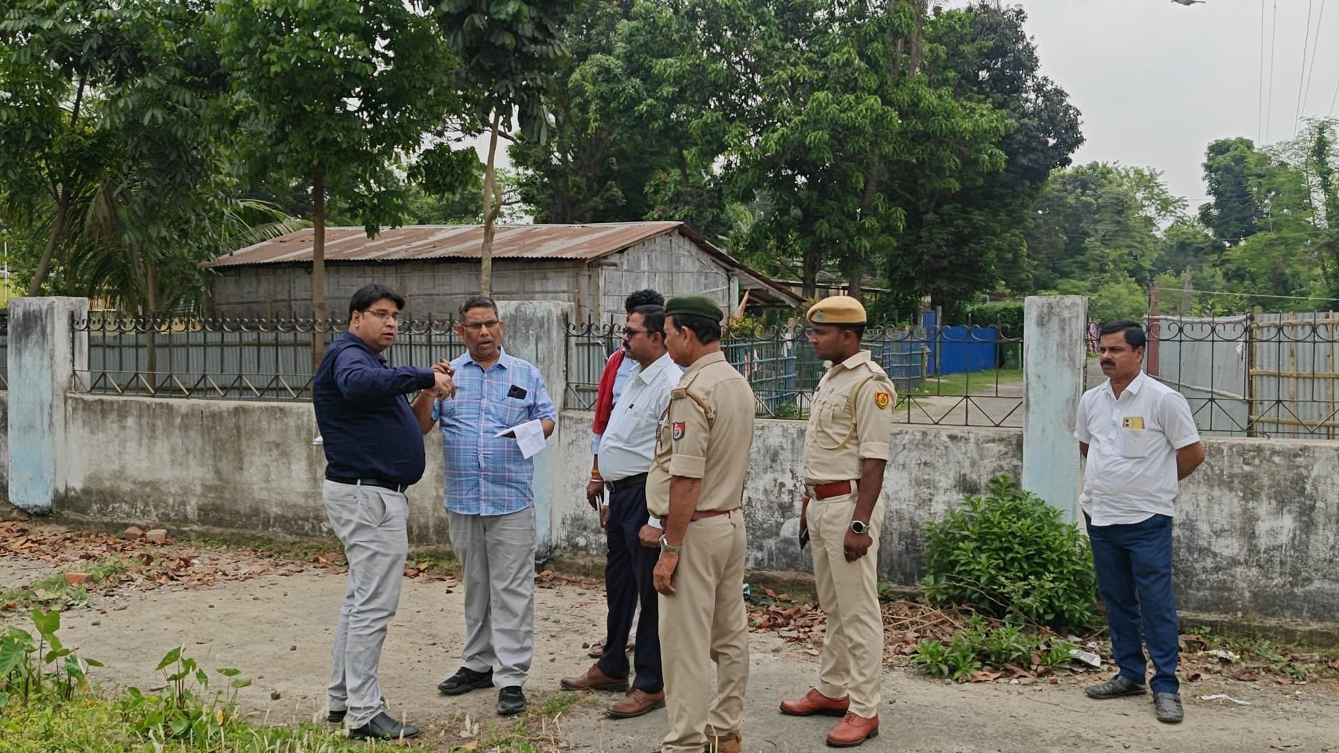 चिल्ड्रेन पार्क का जल्द होगा जीर्णोद्धार, डीएफओ ने पार्क का किया निरीक्षण