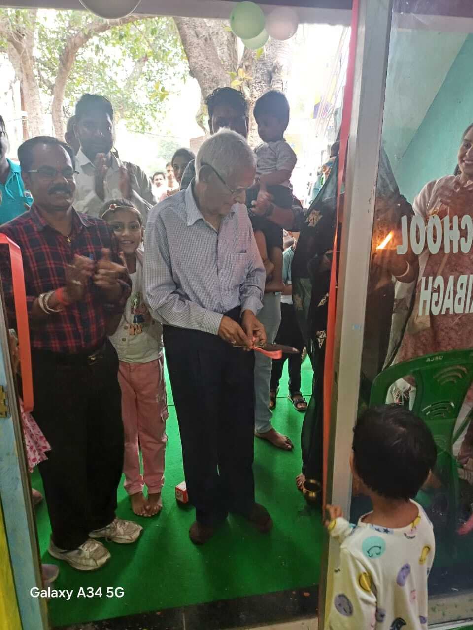 लिटिल किडस प्ले स्कूल का उदघाटन