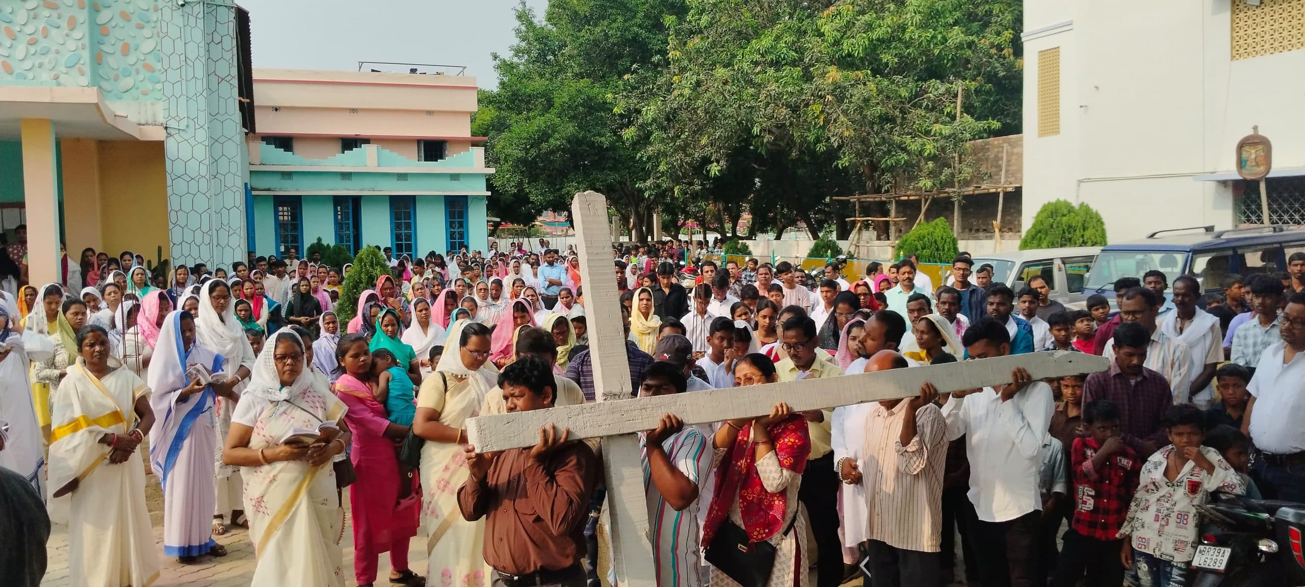 कैथोलिक द बेथल मिशन चर्च में प्रार्थना की प्रार्थना