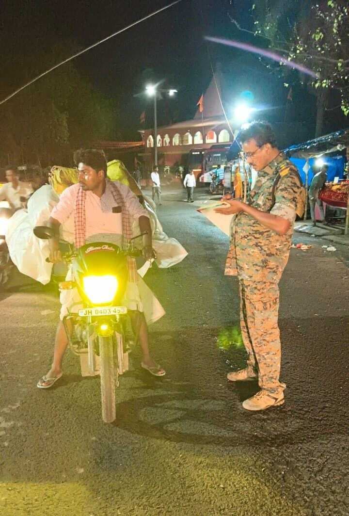 पाकुड़िया पुलिस ने चलाया वाहन जांच अभियान