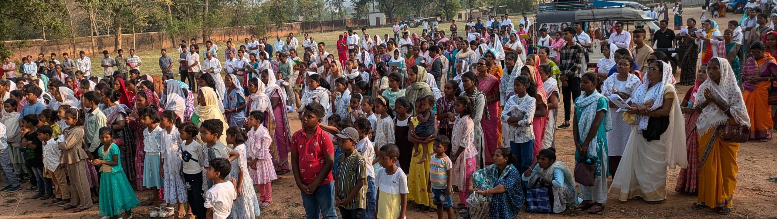 आदर्श जीवन का चुनाव करें : फादर हिलारियुस