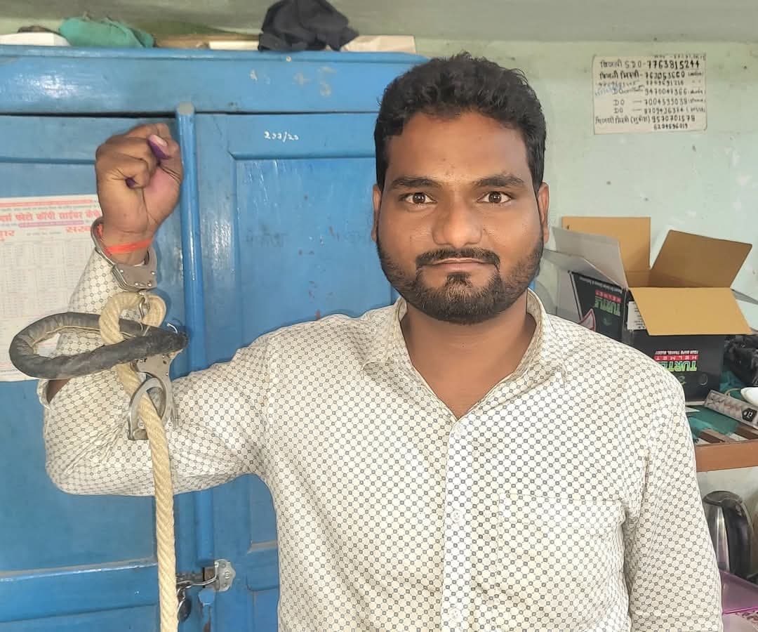 छात्र नेता पुनपुन यादव को पुलिस ने किया गिरफ्तार