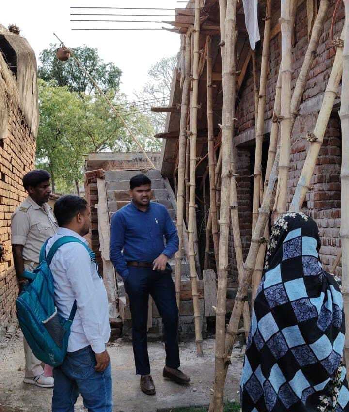 पीएम व अबुआ आवास निर्माण में लायें तेजी : बीडीओ