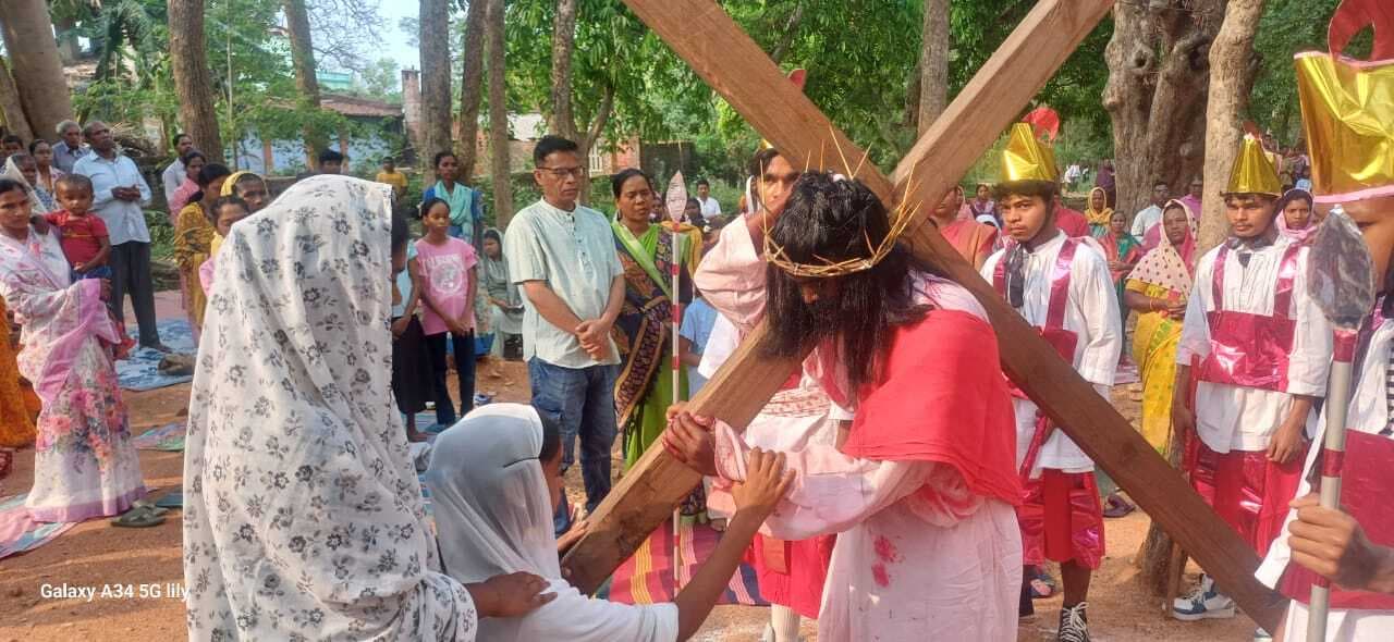 संत जोसेफ पारिस में गुड फ्राइडे पर प्रार्थना सभा