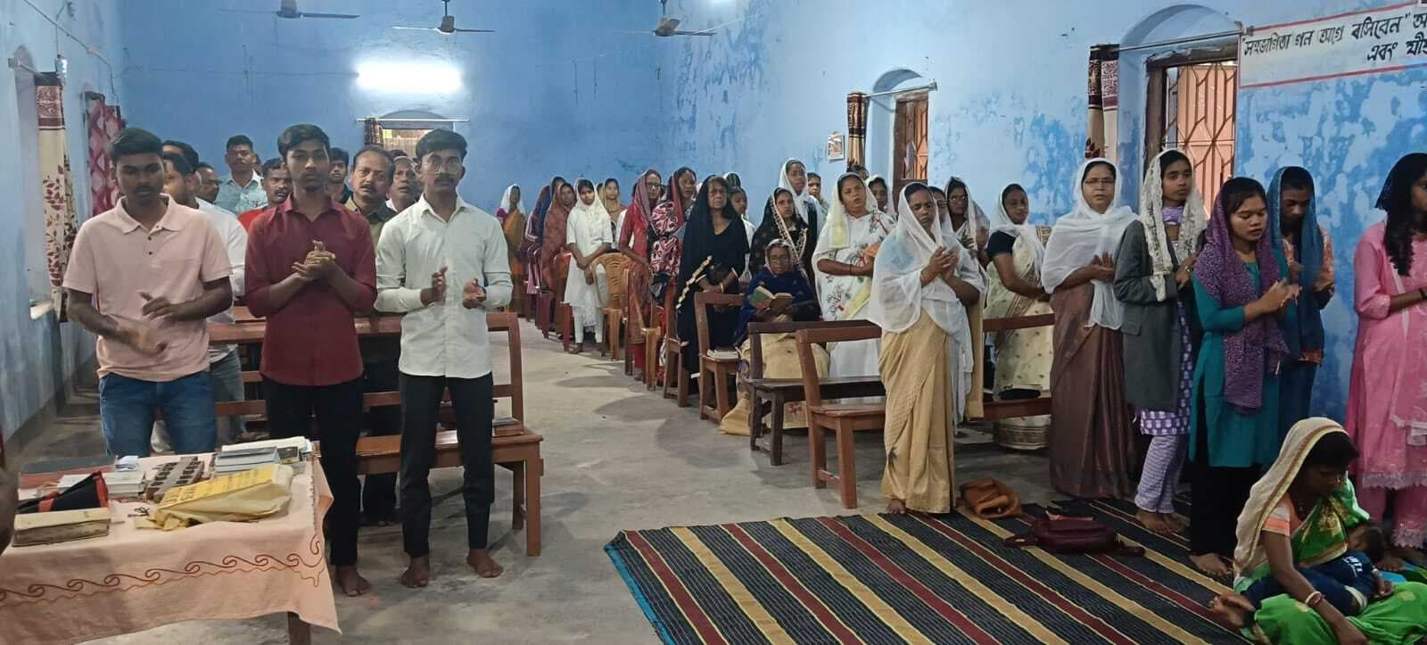 गुड फ्राइडे पर ब्रदर्न एसेंबली चर्च में हुई प्रार्थना सभा