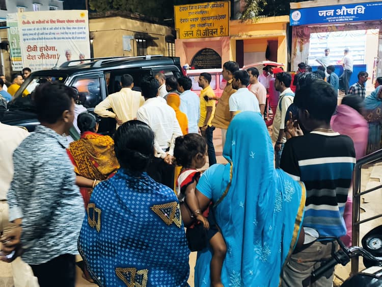 deoghar news : संदिग्ध परिस्थिति में युवती की मौत, गले में दिखा दाग