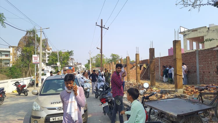 Aurangabad News : वक्फ की जमीन पर दुकान का निर्माण, हंगामा और विरोध भी