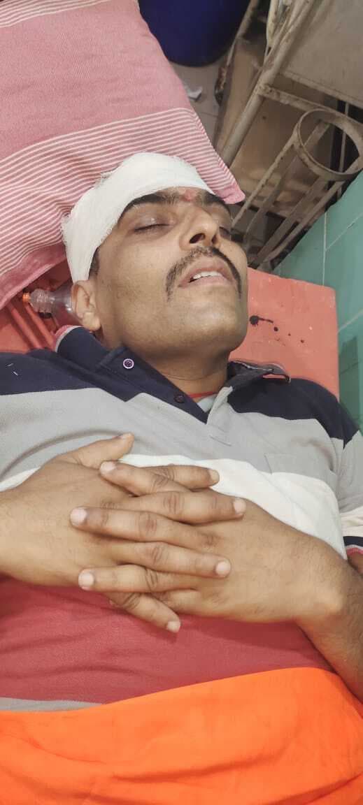 Motihari: सीआरपीएफ जवान सहित दो घायल, तीन हिरासत में