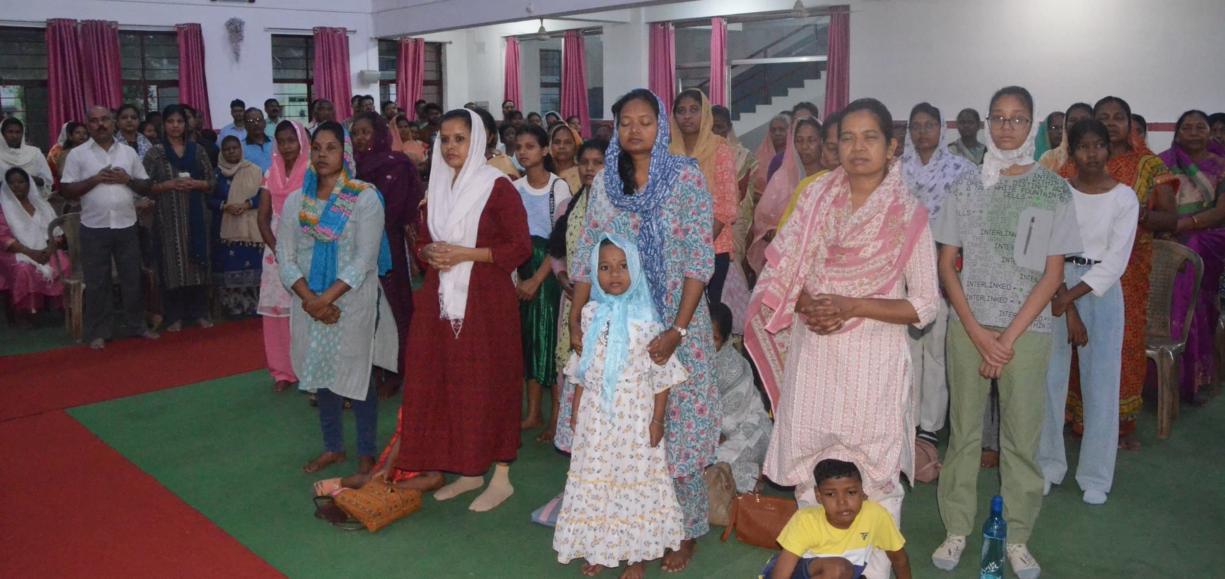 Bokaro News : मानव जाति को पाप से मुक्ति के लिए प्रभु यीशु ने दिया बलिदान