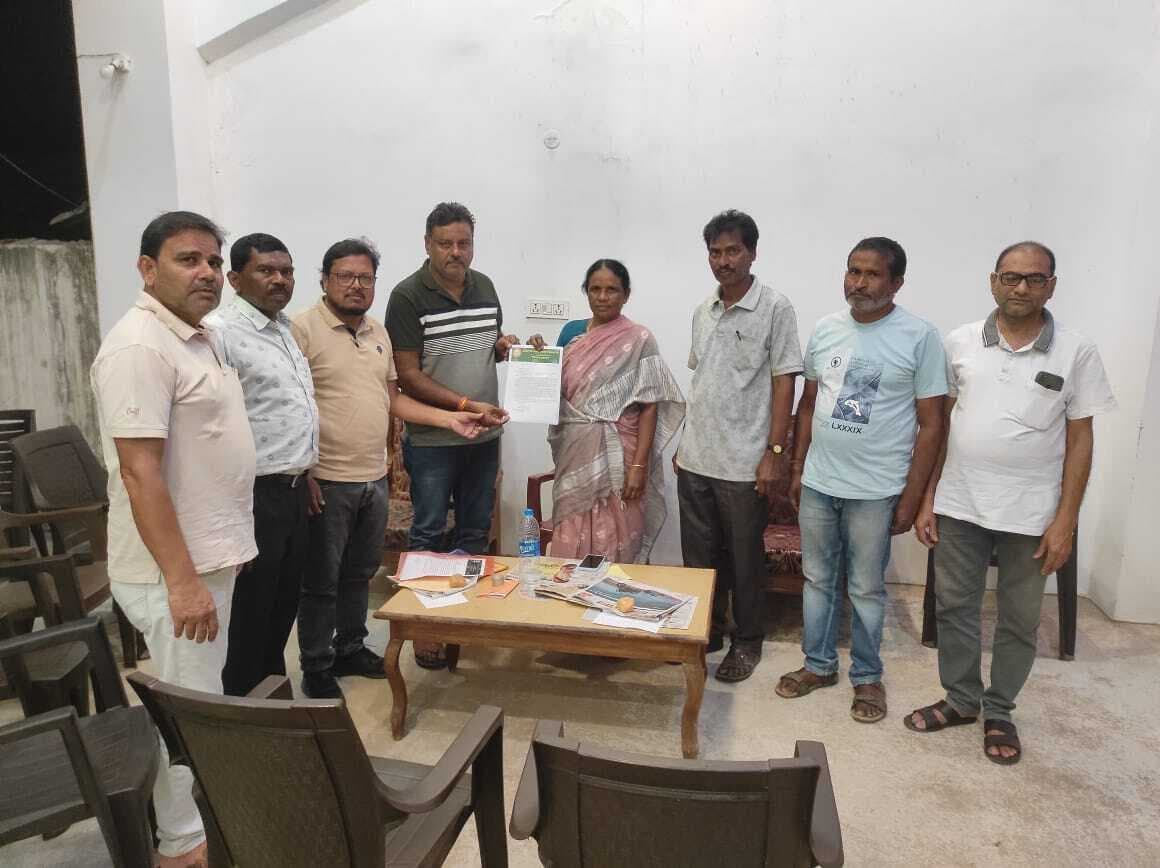 West Singbhum News: प्रोन्नति में विलंब पर शिक्षकों ने जतायी चिंता