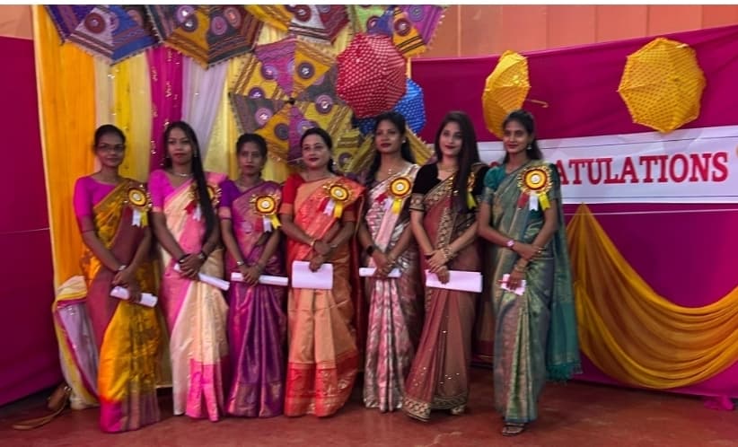 Chaibasa News : बच्चों को अच्छी शिक्षा के साथ संस्कार भी दें : स्टेला