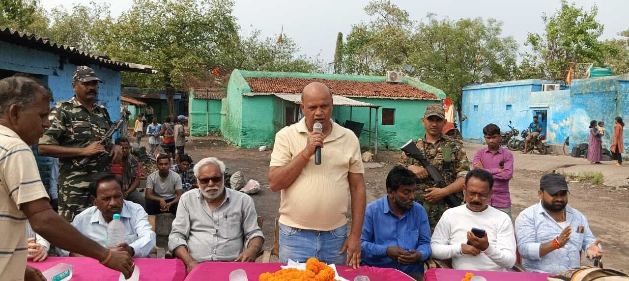 Dhanbad News: स्थायी पुनर्वास के बगैर नहीं होने दिया जायेगा उत्पादन : अरूप