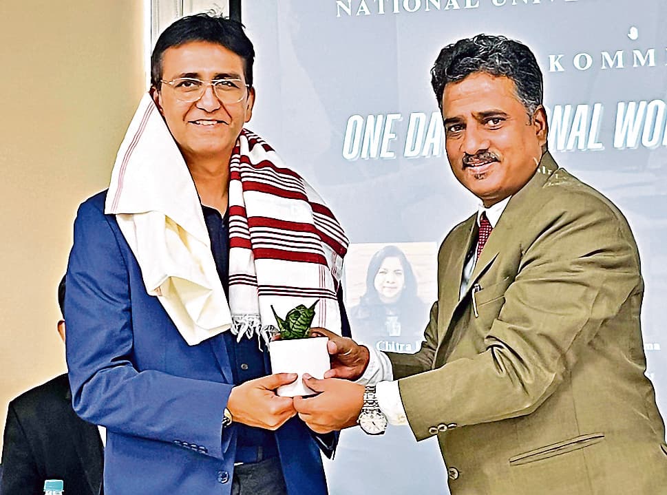 Ranchi News : नवाचार केंद्र विकसित करने के लिए एकेडमिक रिसर्च जरूरी : प्रो पाटिल