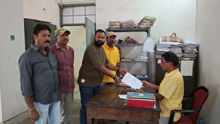 विहिप व बजरंग दल ने की बंगाल में राष्ट्रपति शासन की मांग