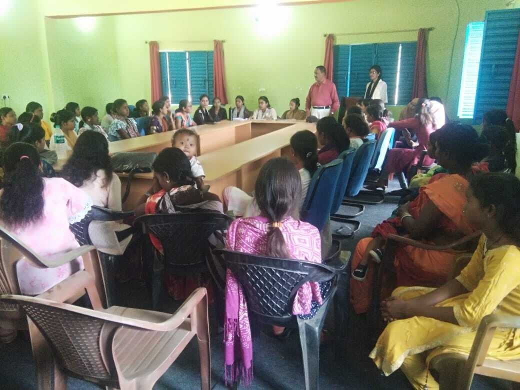 कंप्यूटर प्रशिक्षण के लिए 33 किशोरियों ने किया आवेदन