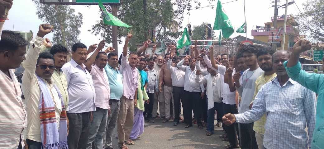 हेमंत सोरेन के झामुमो केंद्रीय अध्यक्ष बने पर मना जश्न