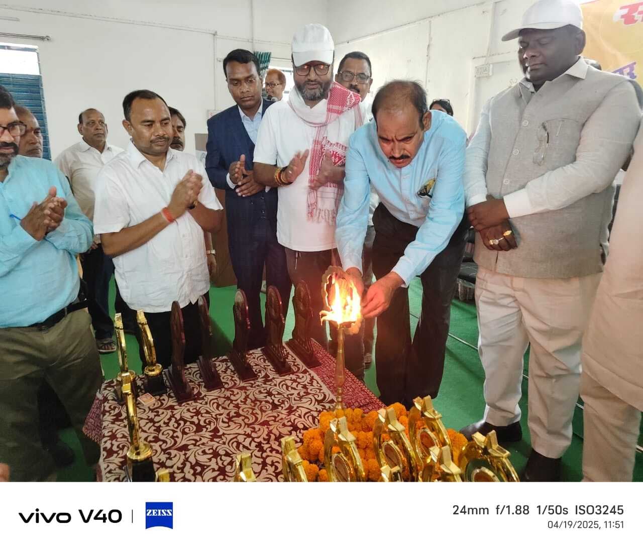 लातेहार में कवि सम्मेलन एवं साहित्यिक संगोष्ठी