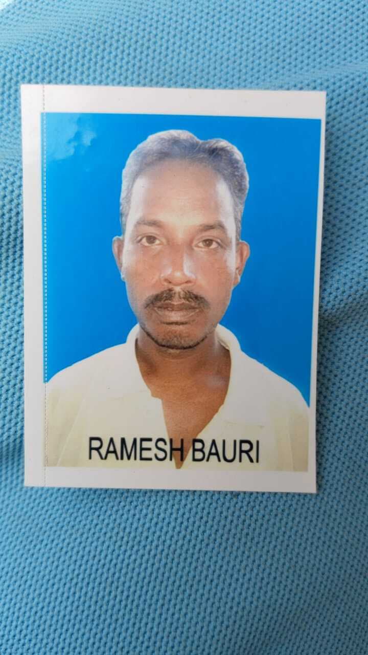 Dhanbad News : प्राचार्य के घर की छत से गिर कर घायल कर्मी की मौत, हंगामा के बाद पत्नी को मिला नियोजन