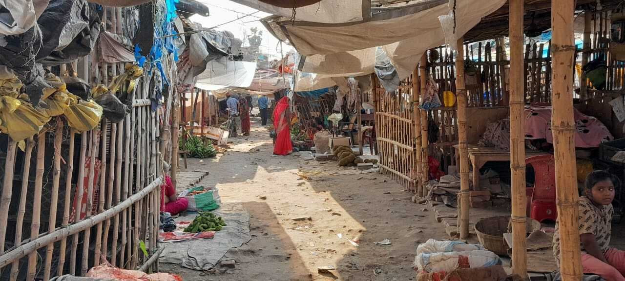 Madhubani News : शहर के गिलेशन मंडी में शीघ्र होगा वेंडिंग जोन का निर्माण