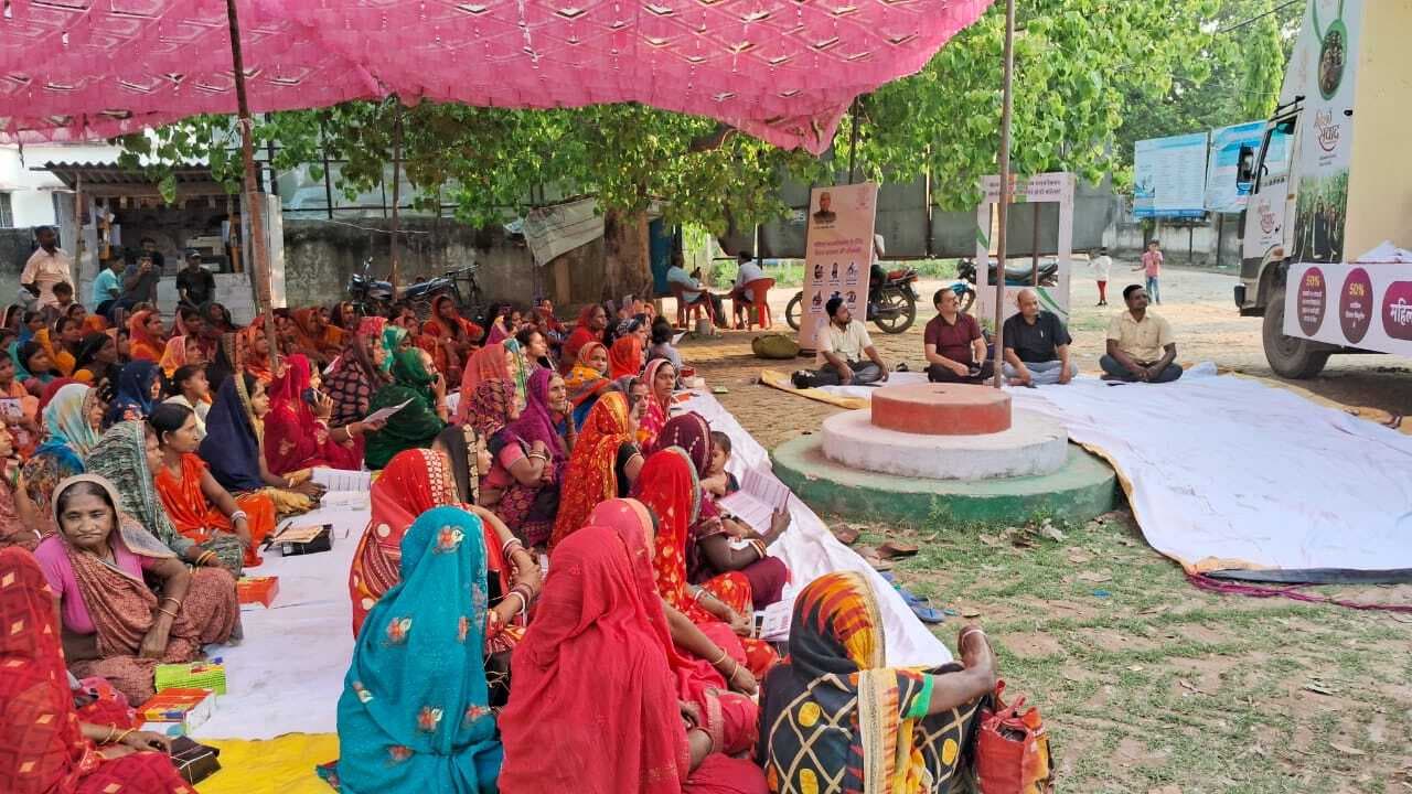 Samastipur news:संवाद के दौरान महिलाओं ने साझा किये अनुभव