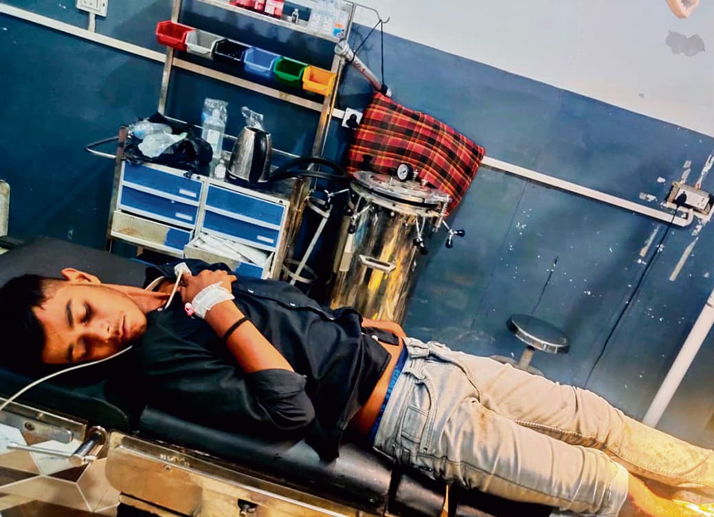 arrah news. शादी समारोह में हर्ष फायरिंग के दौरान किशोर को लगी गोली