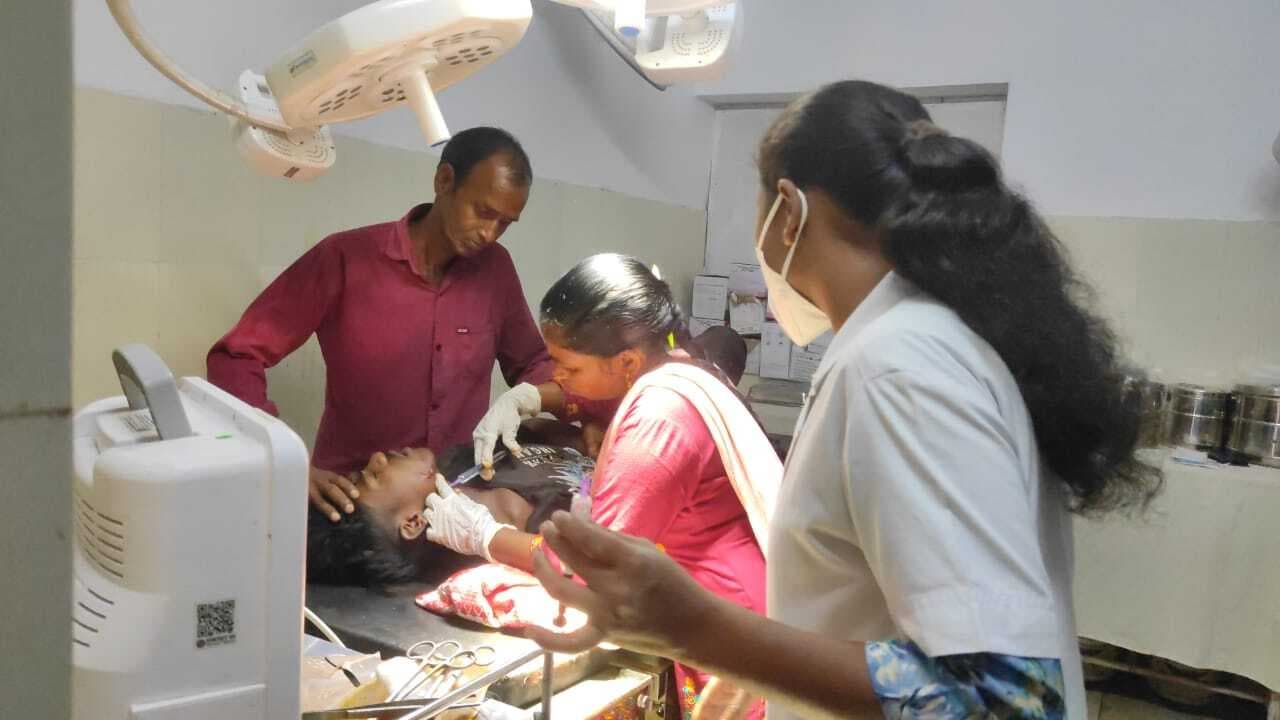 ट्रैक्टर से टक्कर में टेंपो चालक गंभीर रूप से जख्मी