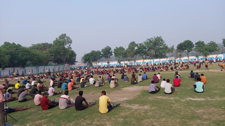 खेल मैदान का अभाव, ग्रामीण युवाओं को अभ्यास में परेशानी