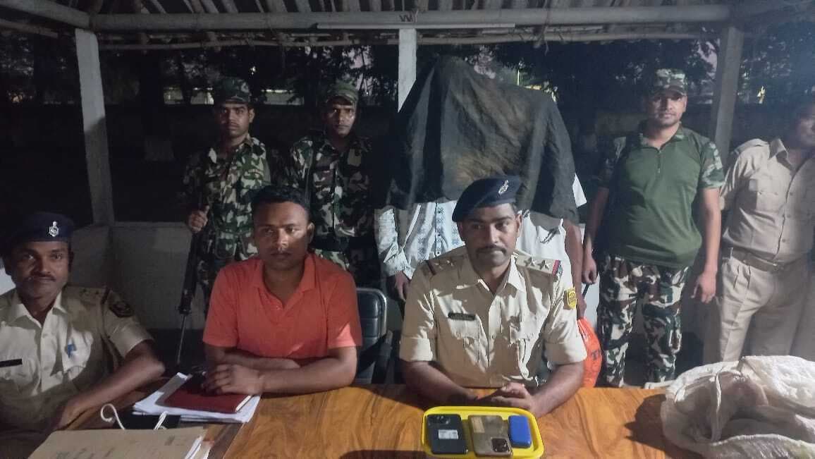 छिनतई व चोरी मामले के दो आरोपित को पुलिस ने किया गिरफ्तार