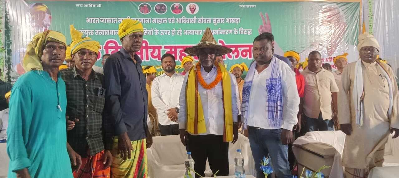 East Singhbhum News : झारखंड में जिस गति से धर्मांतरण हो रहा, वैसे में आदिवासी समाज खत्म जायेगा : चंपाई