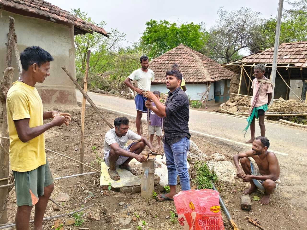 बड़तल्ला गांव खराब चापाकल की हुई मरम्मत