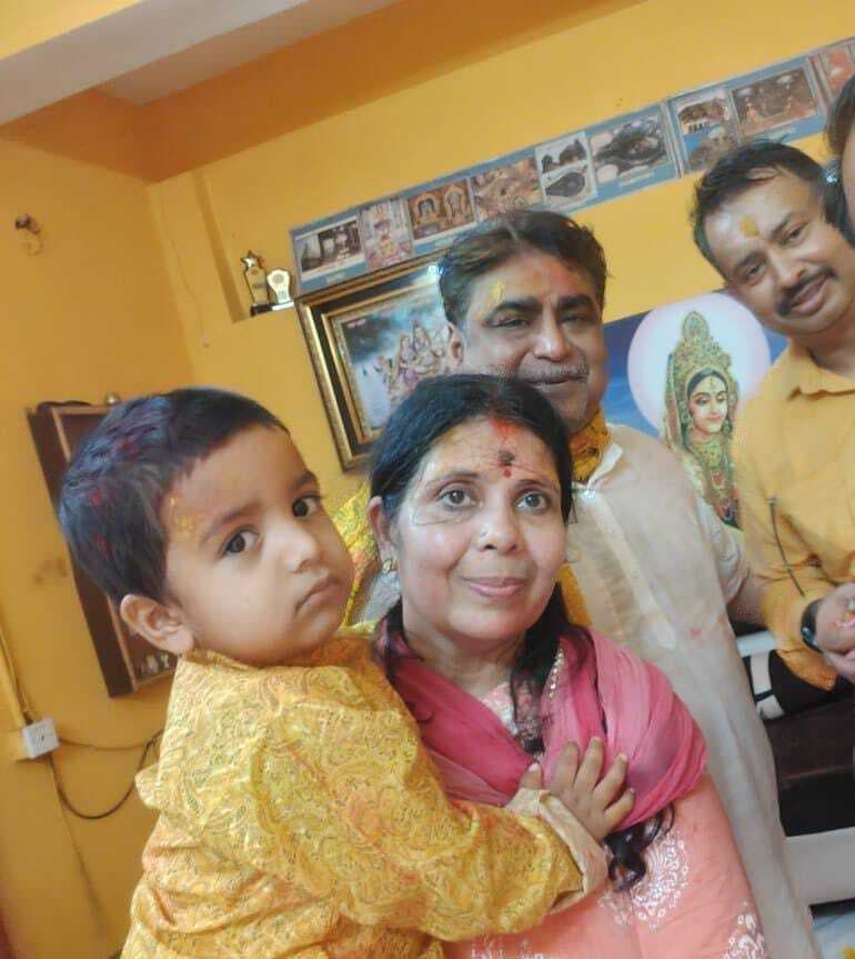 deoghar news : इधर, माता-पिता ने बाबा दरबार में लगायी हाजिरी, उधर, बीसीसीआइ के सेंट्रल कॉन्ट्रैक्ट में शामिल हुए ईशान