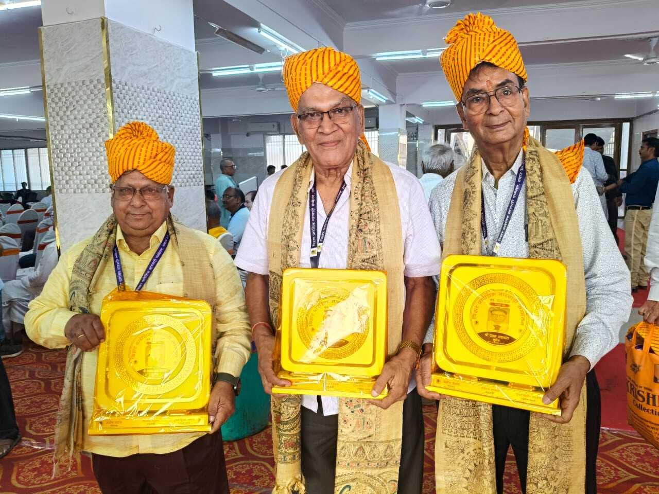 तीन विभूतियों को समाज रत्न पुरस्कार, सुपौल में हर्ष का माहौल