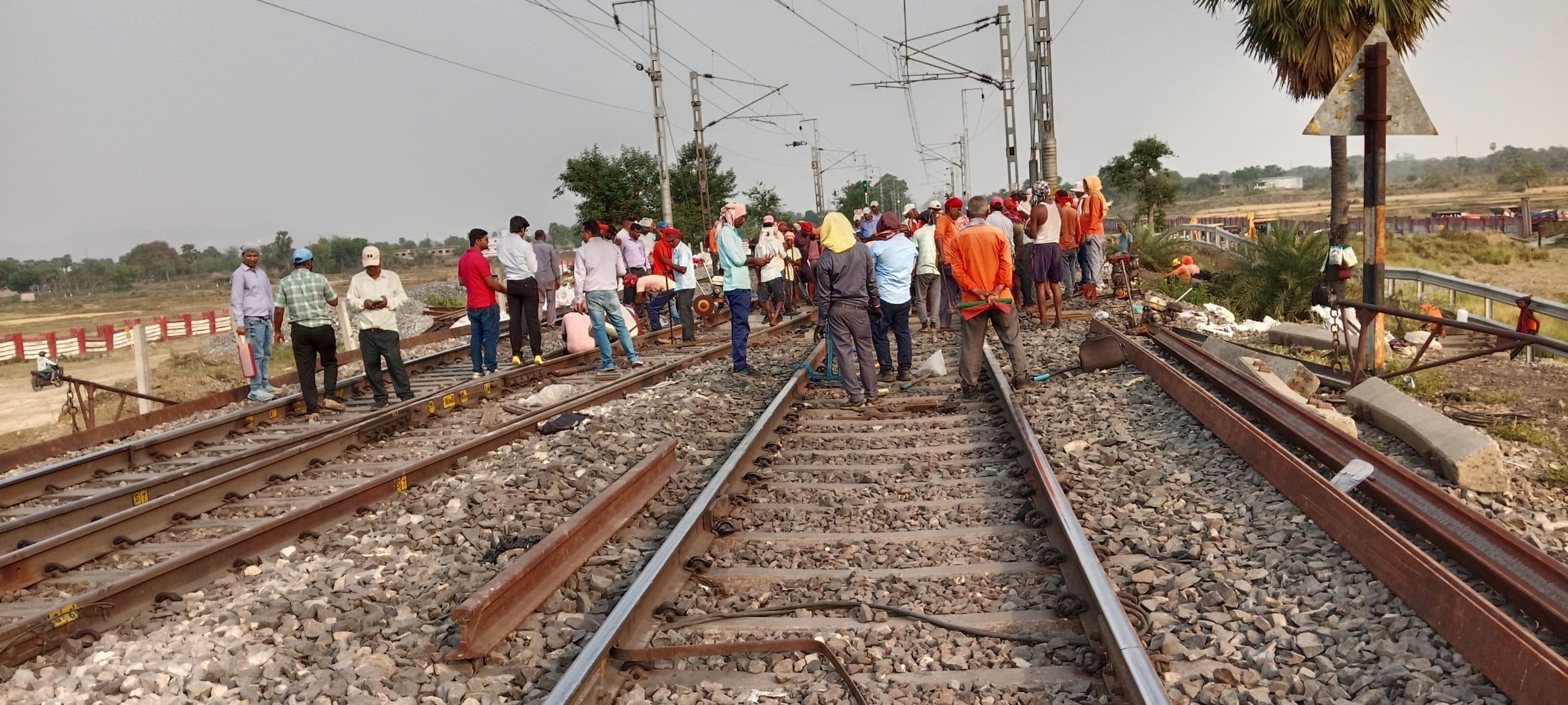 रेल पटरी के प्वाइंट जोन के पास 130 की स्पीड़ में दौड़ेंगी ट्रेनें