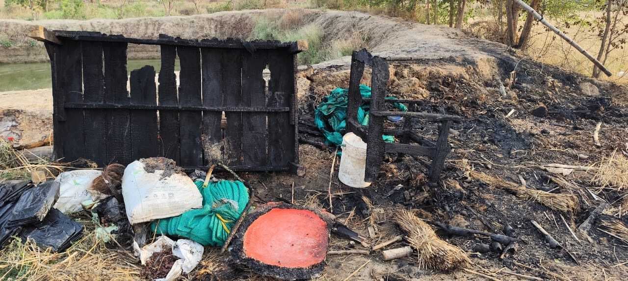 पौधशाला के कमरे में लगी आग, सामान राख