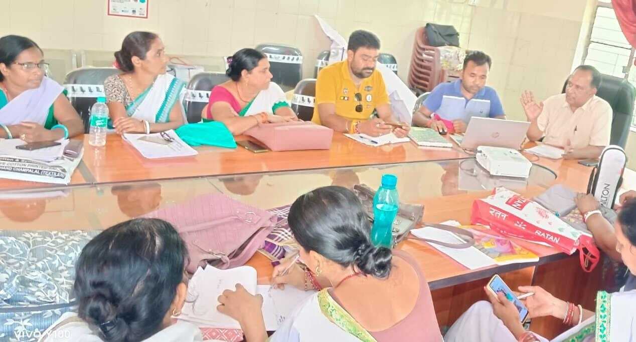 घर-घर जाकर योग्य दंपती का सर्वे करें : प्रभारी