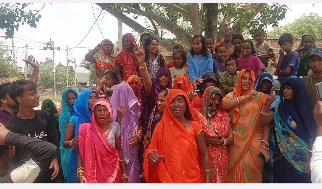 Darbhanga News: निजी जमीन पर चबूतरा बनाने में फंसे मुखिया, राशि की होगी वसूली