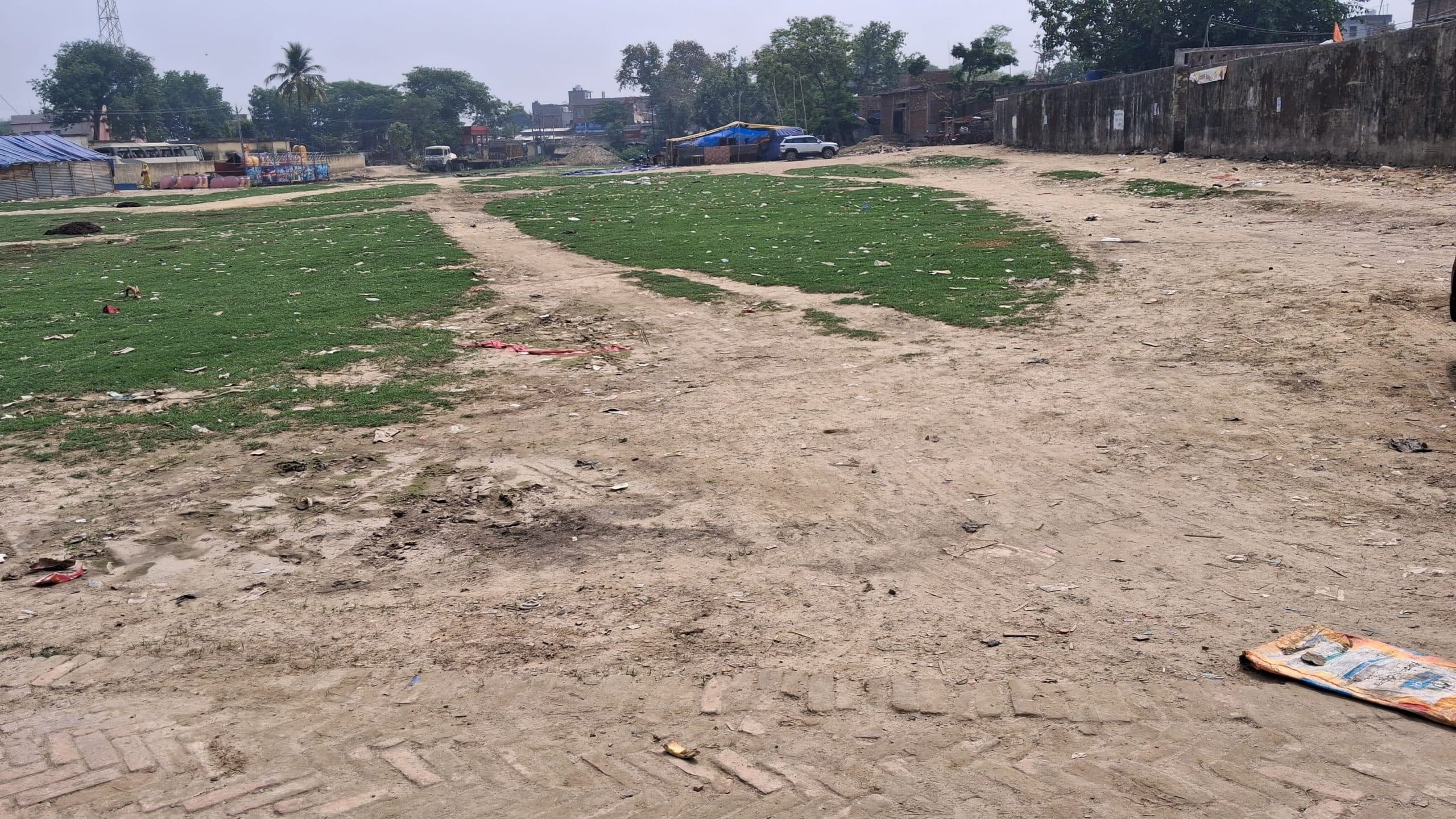 Samastipur News:बिथान का गांधी मैदान बदहाल, सुविधाओं के अभाव में अभ्यर्थी व आमजन परेशान