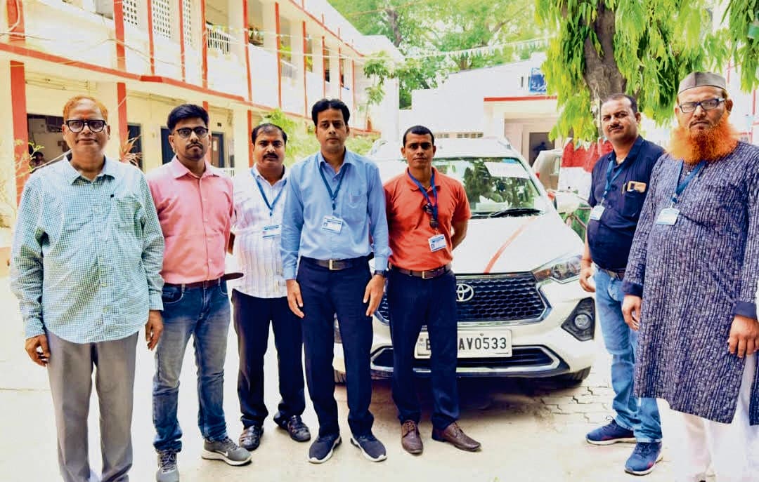 बिहार विधानसभा चुनाव 2025 को लेकर बेगूसराय बीएलओ की टीम दिल्ली रवाना