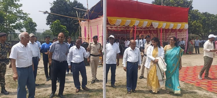 Samastipur News:बौद्धिक व सामाजिक विकास में खेल की भूमिका अहम : डीएम