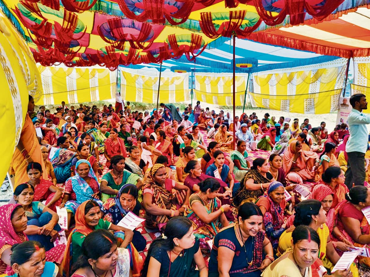 Jehanabad News : महिला संवाद में महिलाओं के उत्थान के बारे में दी गयी जानकारी