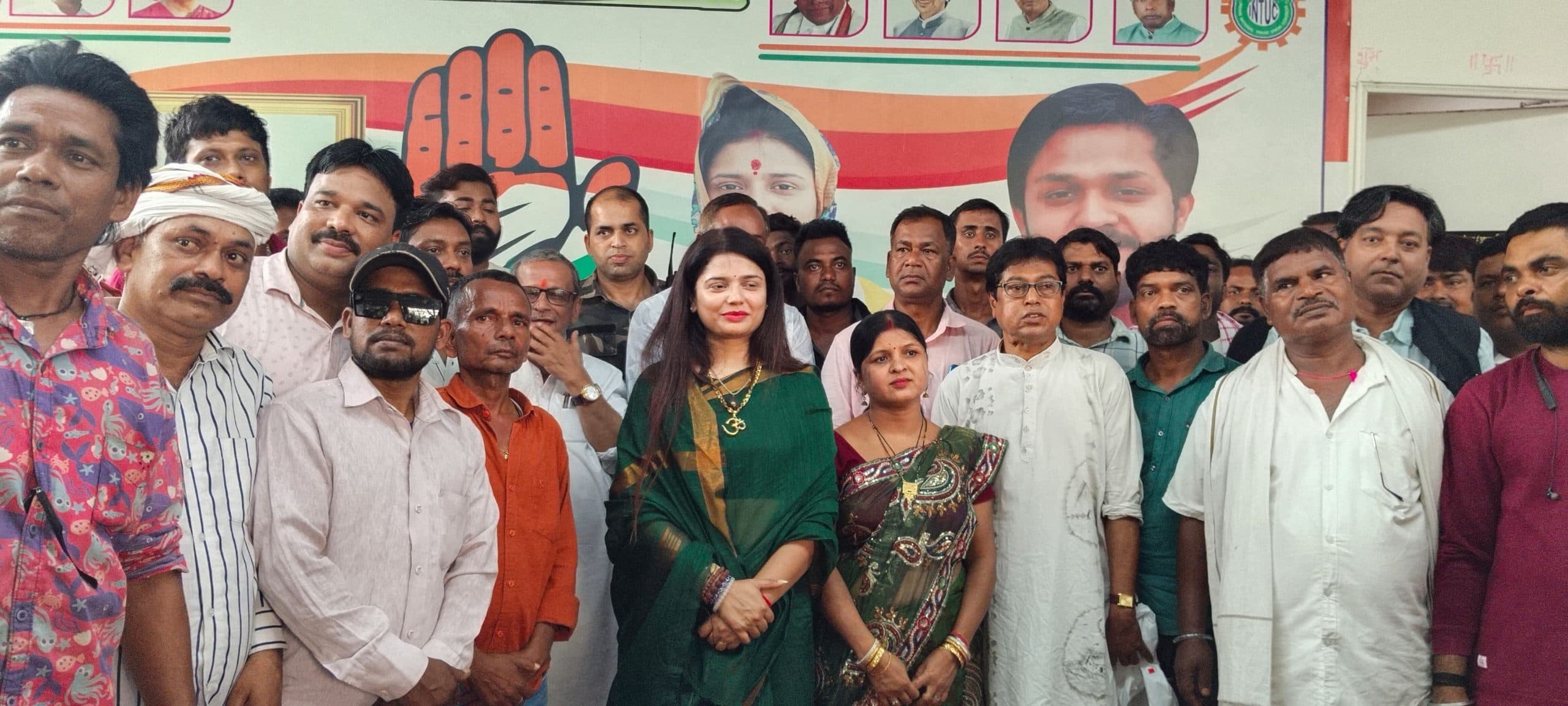 Dhanbad News: समर्थकों के साथ जश्रसं नेता राकोमयू में हुए शामिल